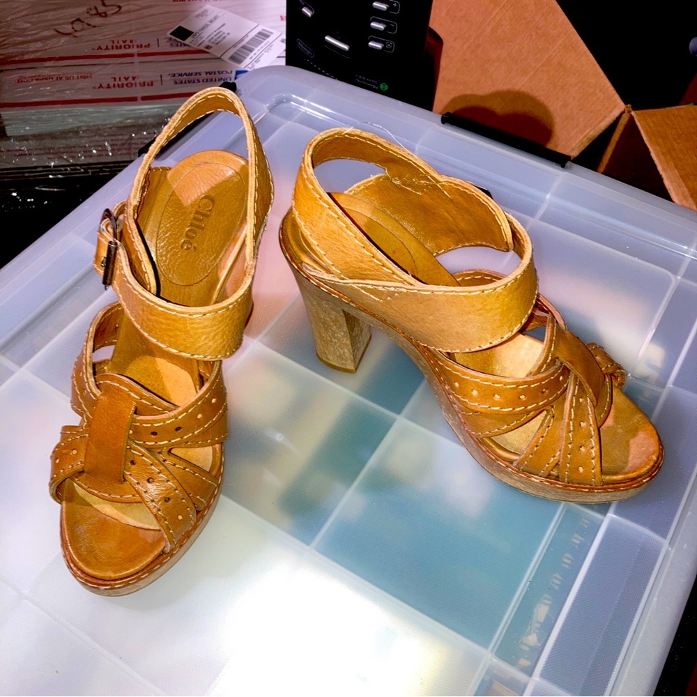 Chloe Authentic Vintage Tan Leather Sandals w Wooden Heels size EU 36